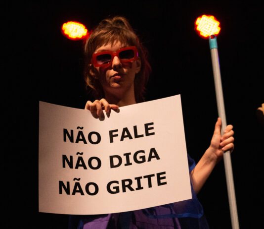 Espetáculo “Palavras S.A” é apresentado no CEU das Artes de Tatuí