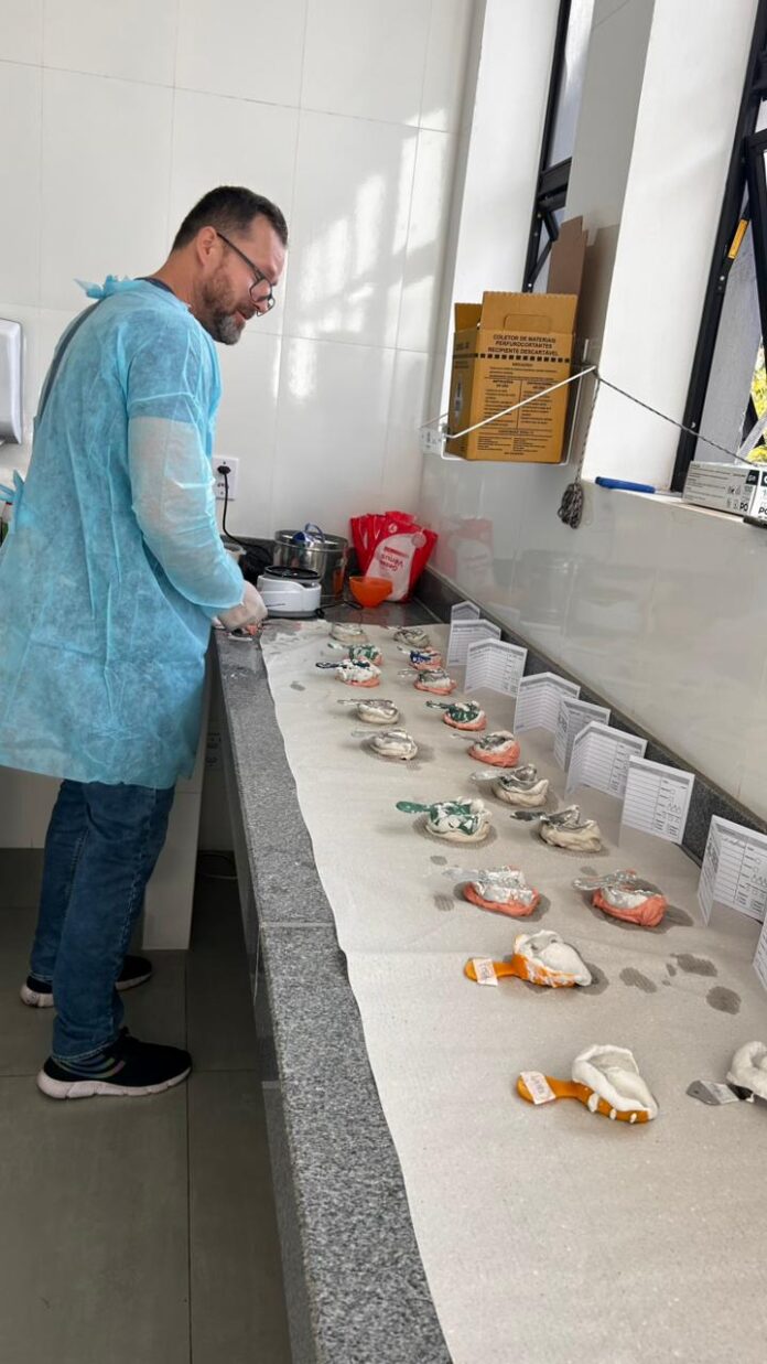 Mutirão de Prótese Dentária, realizado pelo Centro de Especialidades Odontológicas (CEO)_8 de novembro de 2025