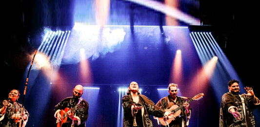 Dupla Companhia celebra 10 anos e vence o 24º Prêmio Cenym Nacional