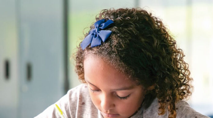 “Escrevivência” leva cantigas de capoeira para crianças de Tatuí