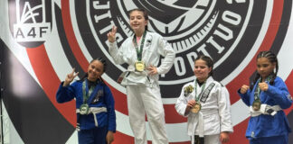 Lutadora tatuiana termina em 1º lugar Campeonato Mundial Kids de Jiu-Jítsu