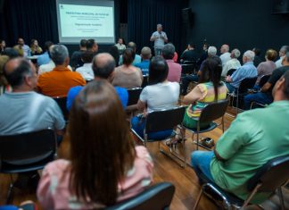 Prefeitura de Tatuí entrega cerca de cem títulos de regularização fundiária