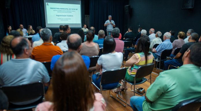 Prefeitura de Tatuí entrega cerca de cem títulos de regularização fundiária