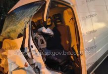 Motorista de van morre ao bater em traseira de caminhão em acidente em Tatuí