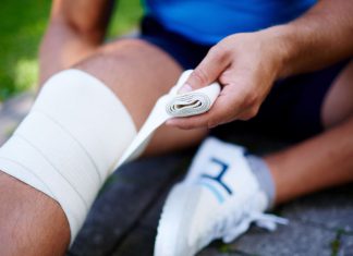 Por que jogadores de futebol se lesionam tanto? Especialista explica motivos