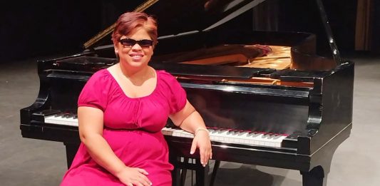 ‘Música na Praça de Tatuí’ tem Mayara Rios em show de “canto e inclusão”