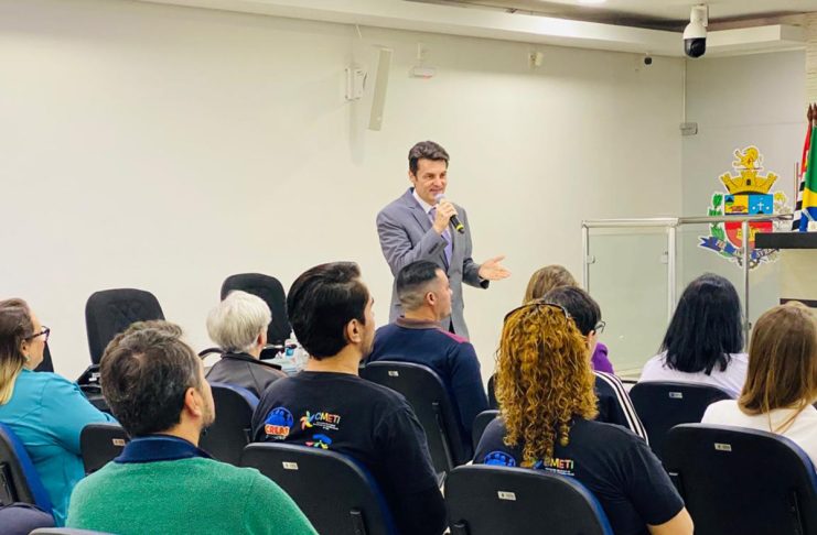 Palestra reúne rede de proteção para amparar combate ao trabalho infantil em Tatuí