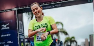 Representando a Contra Tempo Running de Tatuí, Flaviana Muniz estreia em maratona em Florianópolis