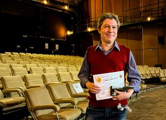 Leitura dramática apresenta nova peça teatral de Ivan Camargo